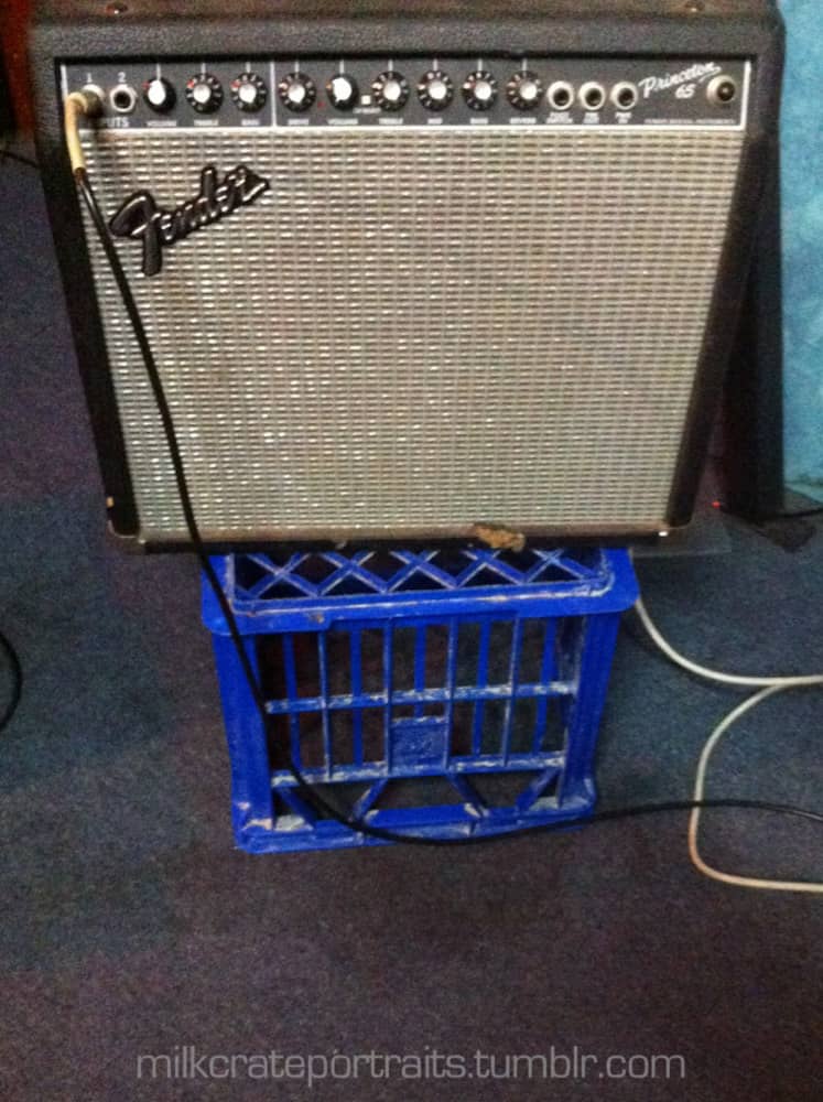 Amp stand